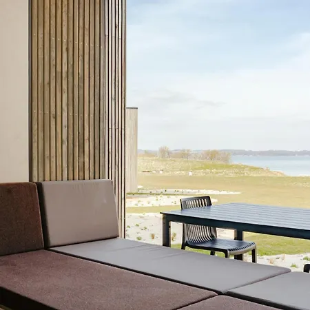 Simple Lifestyle And Starry Sky On Helnaes 別荘